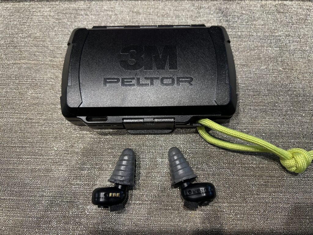 3M PELTOR TEP-100 タクティカル電子耳栓　COMTAC  狩猟タクティカル電子耳栓